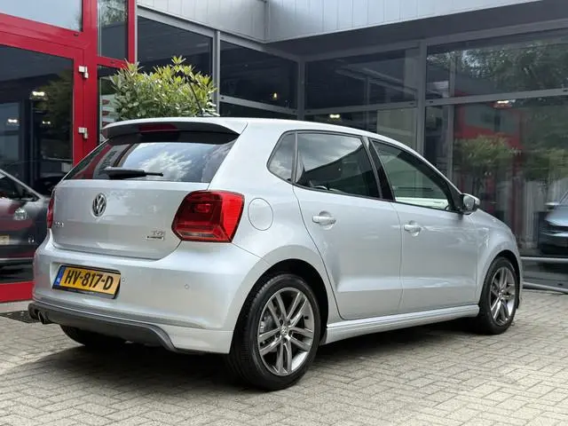 Volkswagen Polo 1.2 TSI R-LINE AUTOMAAT *!* NAVI/ CRUISE/ 16 INCH/ PDC/ PRIVACY GLAS *!*