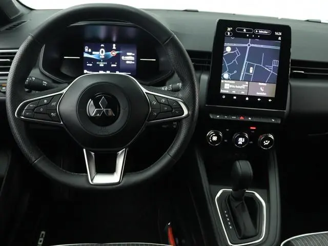 Mitsubishi Colt 1.6 HEV Intense+ | All season | Navigatie | Camera | Adaptive cruise