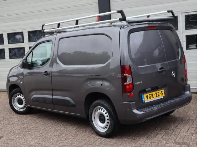 Opel Combo 1.6D 100pk Euro 6 - Imperiaal - Airco - Navi - Cruise