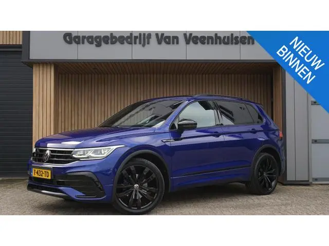 Volkswagen Tiguan 1.5 TSI 150pk 3x R-Line Pano.Dak H&K *Black Optik* HUD 360-View Trekhaak 20inch IQ...