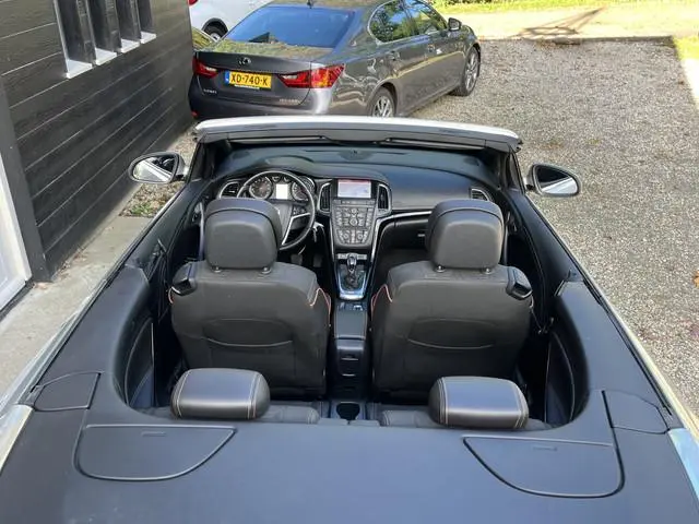 Opel Cascada