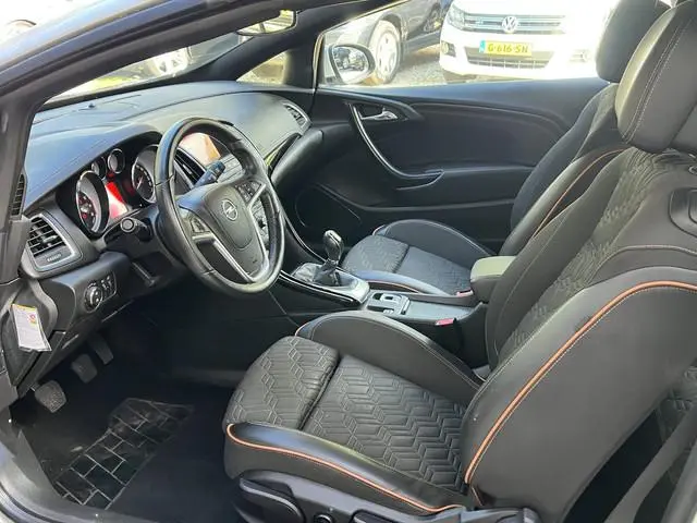 Opel Cascada