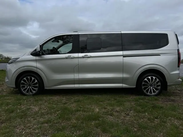 Ford e-Tourneo Custom 340 L2H1 Titanium X 65 kWh 218pk | Leer | 8-zits | B&O | 2x electr. schuifdeur...