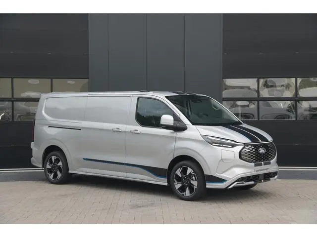 Ford E-Transit Custom 340 L2H1 Sport 71 kWh 218pk - 2x Schuifdeur - ACC - Elek Trekhaak - B&O - Navi...