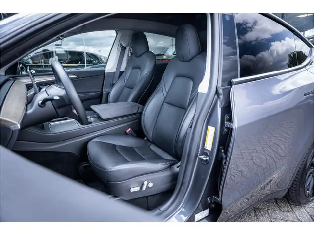Tesla Model Y Long Range AWD 75 kWh ** 20inch ** Autopilot