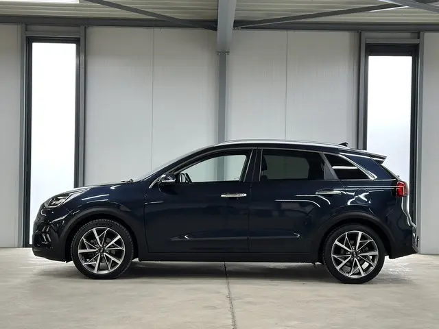 Kia Niro 1.6 GDi Hybrid ExecutiveLine | Leder | Pano | JBL | LED | Trekhaak |
