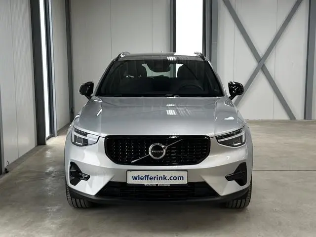 Volvo XC40 1.5 T5 Plug-in hybrid Plus Dark 262 pk | Acc | Memory | Verw. Voorruit |