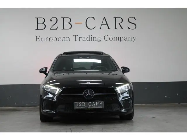 Mercedes-Benz A-klasse 180 Progressive | Head up | Panorama | Virtual Cockpit