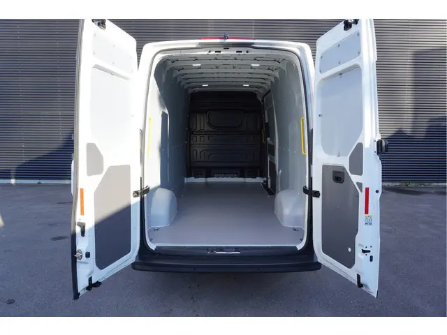 MAN TGE 140pk Facelift L4H3/L3H2 Apple Carplay Camera Cruise control Digitaal Dashboard LED