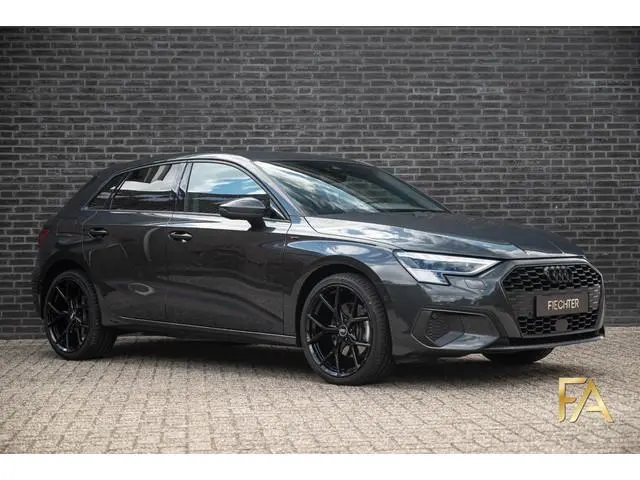 Audi A3 Sportback 40 TFSI e S Line 19Inch|B&O|Sfeer|RSseats|Leder|