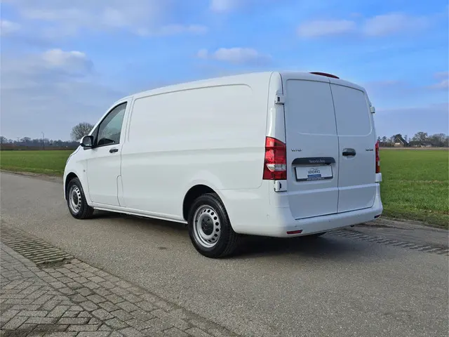 Mercedes-Benz Vito 116 CDI L2 H1 - 160 Pk - Euro 6 - AUTOMAAT - ParkeerCamera -