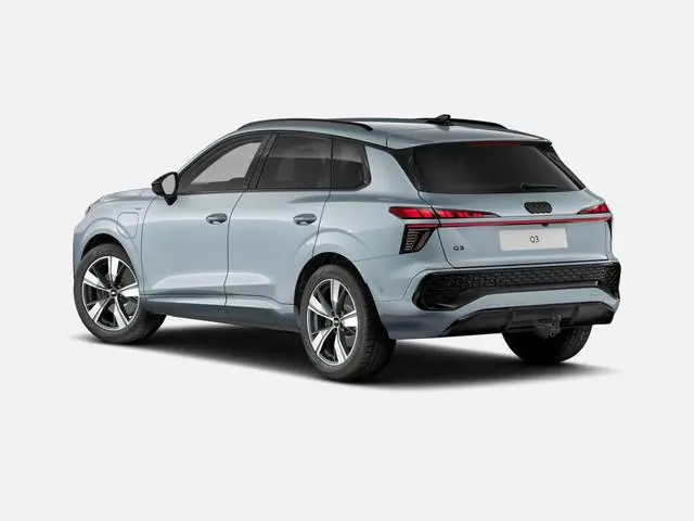 Audi Q3 1.5 200kW e-hybrid S edition 272 PK · Tech plus · Lederen bekleding · Trekhaak elek. wegklap...