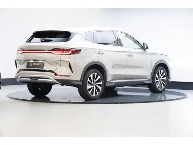BYD SEAL U