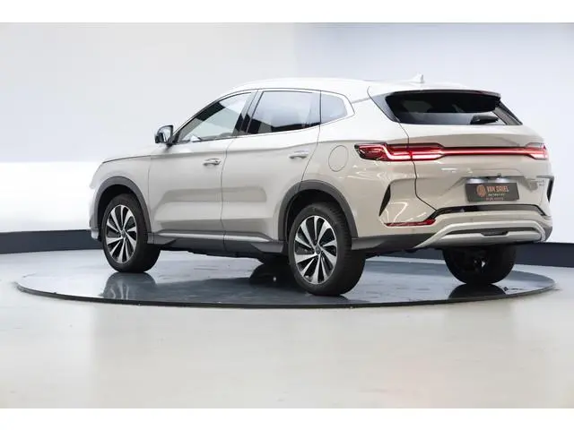 BYD SEAL U