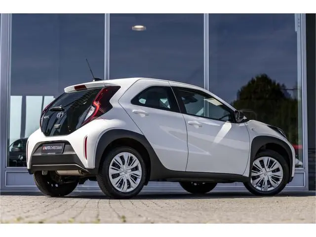 Toyota Aygo X 1.0 VVT-i MT Play | Camera | ACC | NL Auto
