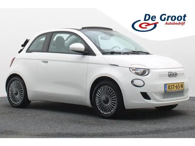 Fiat 500C Icon 42 kWh SOH 95%, Camera, Apple Carplay, Keyless, Stoelverwarming, Dodehoeksensor, PDC