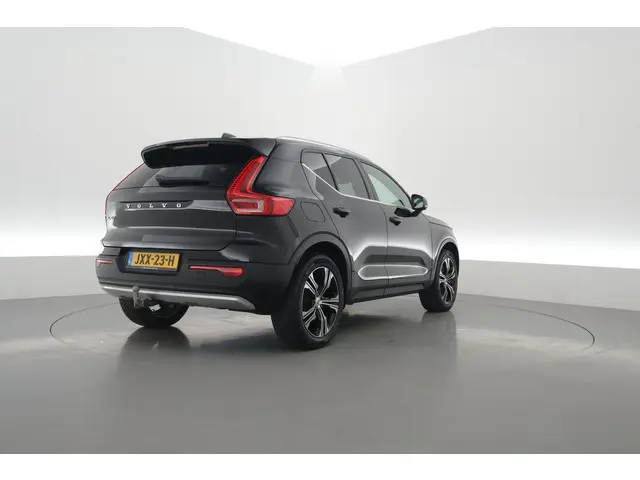 Volvo XC40 1.5 T4 Recharge Inscription Expression | Pilot Assist | Apple CarPlay & Android Auto | Tr...