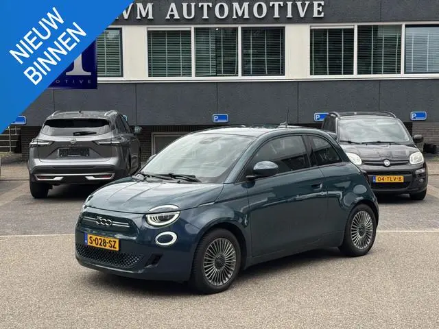 Fiat 500 RED 42 kWh SOH 92% | NAVIGATIE | AIRCO CLIMATE CONTROL | CRUISE CONTROL | DEALER ONDERHOUDE...