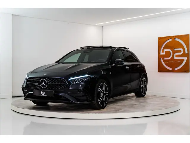 Mercedes-Benz A-klasse 250 e Premium AMG Facelift 218PK | Pano | Keyless | Sfeer | Night | Fabrieksg...