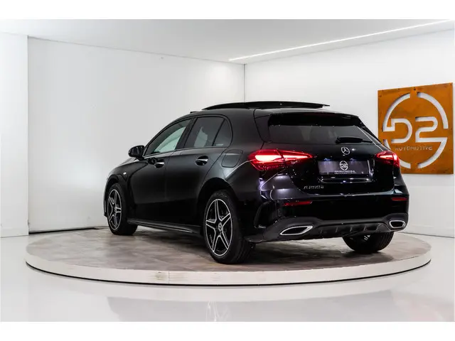 Mercedes-Benz A-klasse 250 e Premium AMG Facelift 218PK | Pano | Keyless | Sfeer | Night | Fabrieksg...