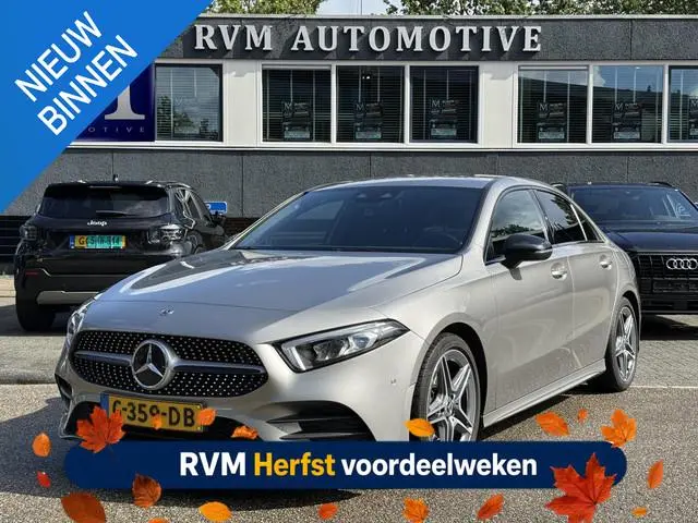 Mercedes-Benz A-klasse 200 Business Solution VAN: € 26.900- VOOR: € 24.877,- UW HERFSTVOORDEEL: € 2....