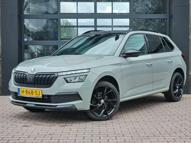 ŠKODA Kamiq 1.5 TSI ACT Sport Business | Automaat | Pano | Trekhaak | Black pack | Elek. achterklep...
