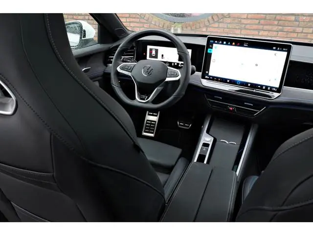 Volkswagen Passat Variant 2.0 TDI R-Line Business Panoramadak, Trekhaak, Lederen s