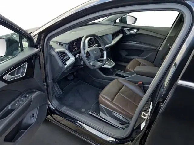 Audi Q4 e-tron 35 Launch edition 55 kWh 170pk |  Komt begin november binnen | Lederen bekleding | Au...