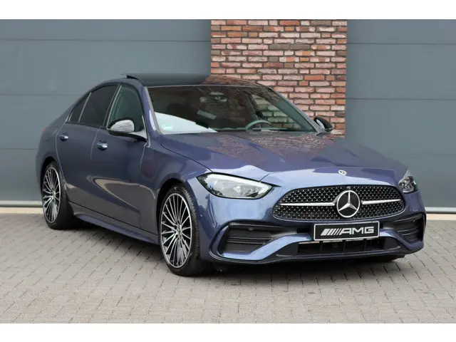 Mercedes-Benz C-klasse 220 d AMG Line | Panoramadak | Surround Camera | Memory | Digital Light | Adv...