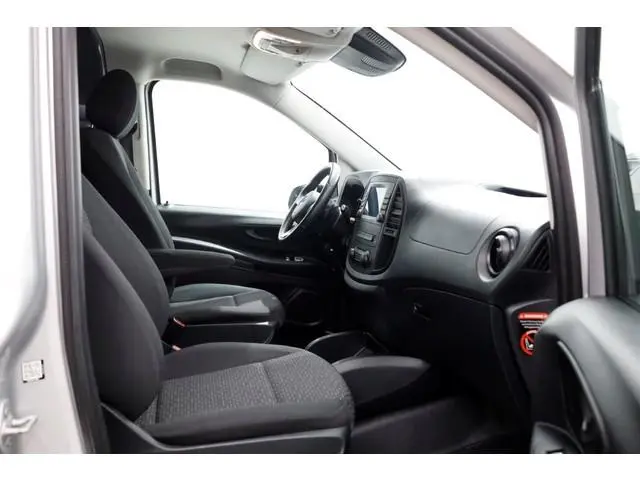 Mercedes-Benz Vito 114 CDI 136pk Compact 9G Automaat 2x Schuifdeur/LED/Camera/Inrichting 09-2022