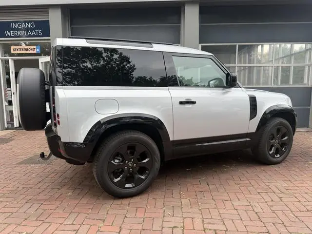 Land Rover Defender 3.0 D200 90 MHEV S Grijskenteken uit 2021 km 125.000