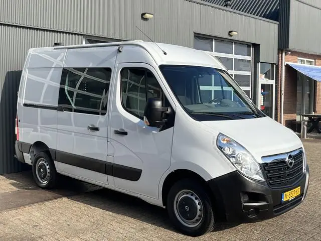 Opel Movano 2.3 CDTI BiTurbo L1H2 Airco Cruise controle Kastinrichting Parkeersensoren achter Achter...