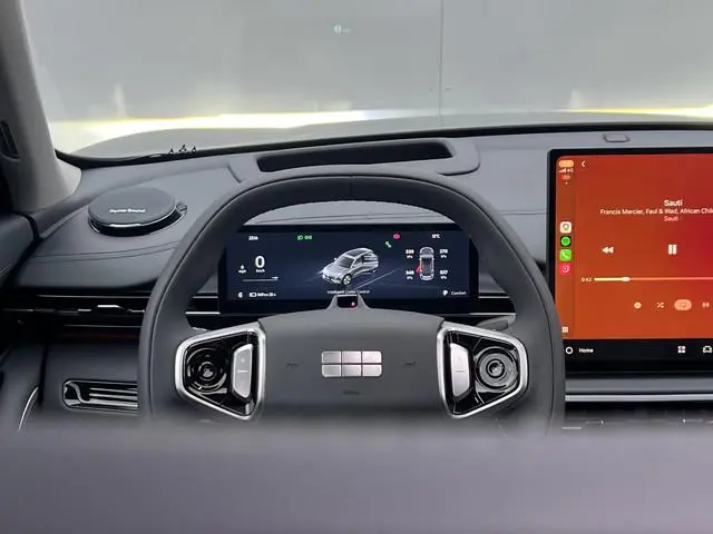 Geely E5
