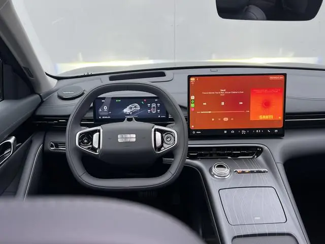 Geely E5