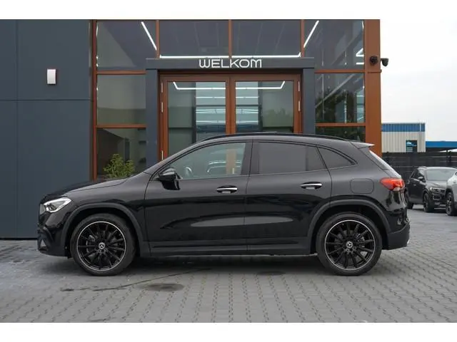 Mercedes-Benz GLA-klasse 250 e AMG Line | Pano | Head-Up | Adap. Cruise | 360gr camera