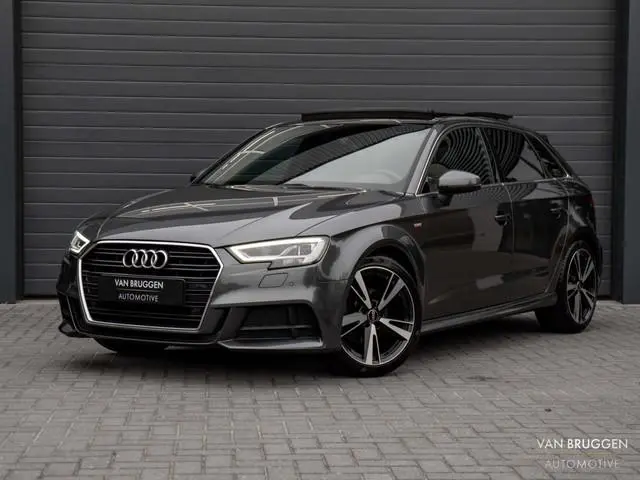Audi A3 Sportback 30 TFSI 3x S-Line Pano NAP Automaat