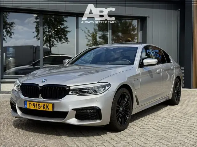 BMW 5-serie 530e xDrive iPerformance Executive HK HUD Stoelventilatie