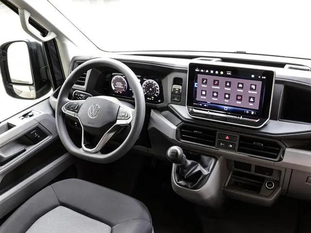 Volkswagen Bedrijfswagens Crafter 35 2.0 TDI 140pk Highline L3H3 · Camera · Trekhaak · Apple/Android...