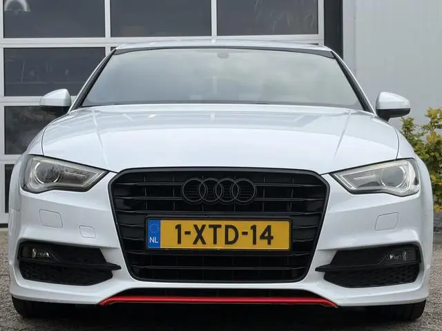 Audi A3 Limousine 1.4 TFSI CoD Ambition 3x S-Line 150pk DSG | Audio-navigatie full map | Bang & Oluf...