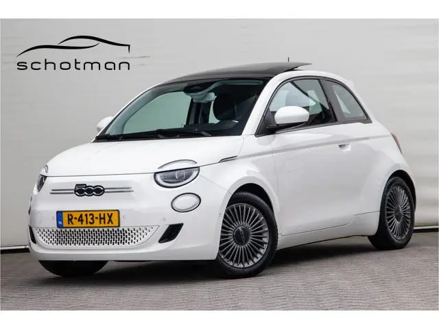 Fiat 500 Icon 42 kWh Panorama, Carplay, Stoelverwarming