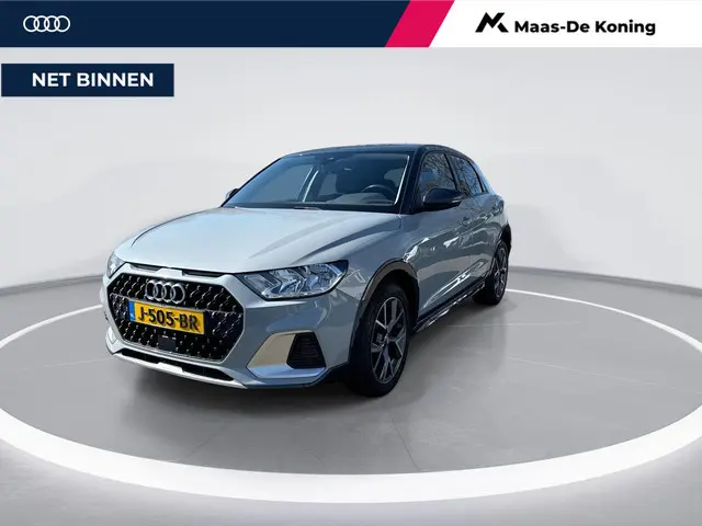 Audi A1 citycarver 25 TFSI 95pk Epic · Apple/Android Car Play · Stoelverwarming · P-Sensoren · Cruis...