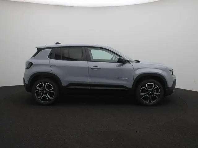 Jeep Avenger 1.2 e-Hybrid Summit | VOORRAAD VOORDEEL | TOT 8 JAAR GARANTIE | VAN € 41.175,- VOOR € 3...