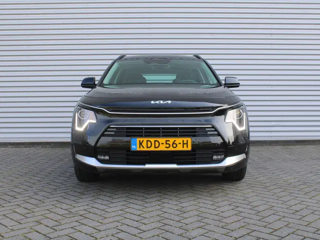 Kia Niro 1.6 GDi Hybrid DynamicLine | Camera | Cruise adapt. | Clima | 16" LM | Navi | Keyless | App...