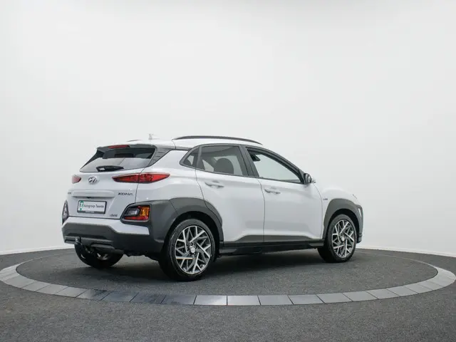 Hyundai Kona 1.6 GDI HEV Comfort Smart | Stuur-/stoelverwarming | Navigatie