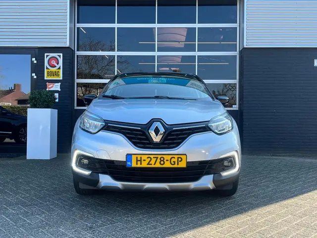 Renault Captur 1.2 Turbo Intens, Automaat, Trekhaak, Camera, Cruise, Navi