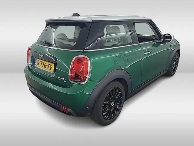 MINI Electric MINI Yours 33 kWh 1e-Eig. & Keurig-Onderh. BOVAG-Garantie. NL-Auto.