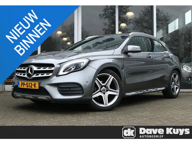 Mercedes-Benz GLA 180 Business Solution AMG