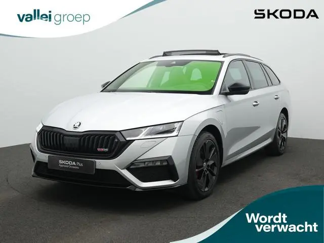 Skoda Octavia Combi 1.4 e-Hybrid 245 pk DSG RS | Panoramadak | Trekhaak | Navigatie | Head-Up Displa...