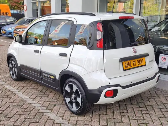 Fiat Pandina 1.0 HYBRID CROSS Airco | Carplay/Android | Regensensor | Parkeersensoren
