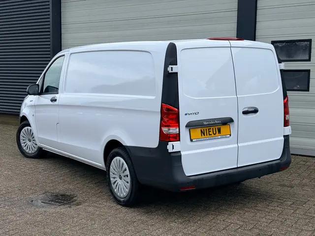 Mercedes-Benz eVito